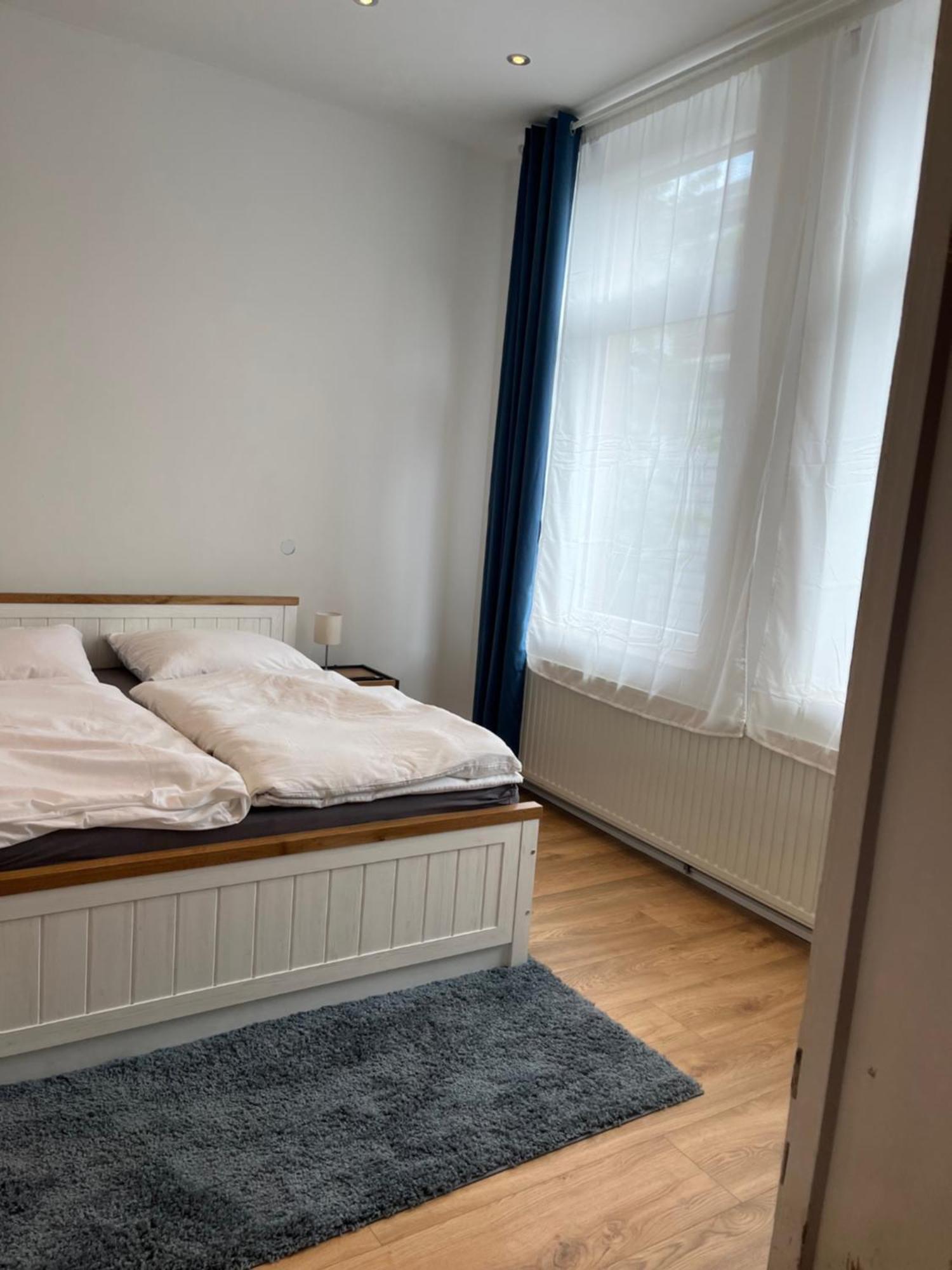 Moderne Wohnung In Der Innenstadt Von バート・エーンハウゼン エクステリア 写真