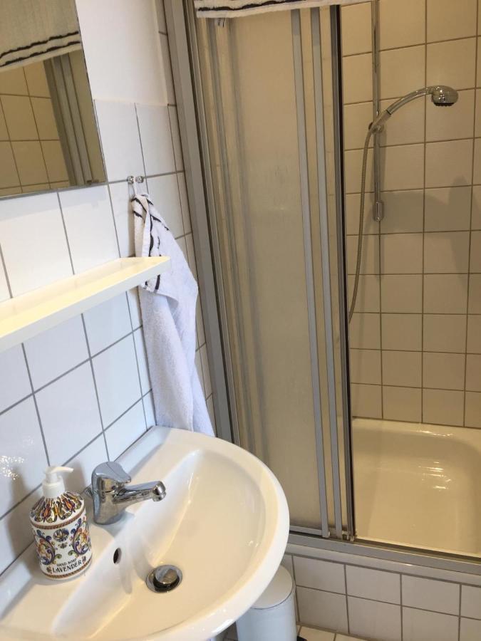 Moderne Wohnung In Der Innenstadt Von バート・エーンハウゼン エクステリア 写真